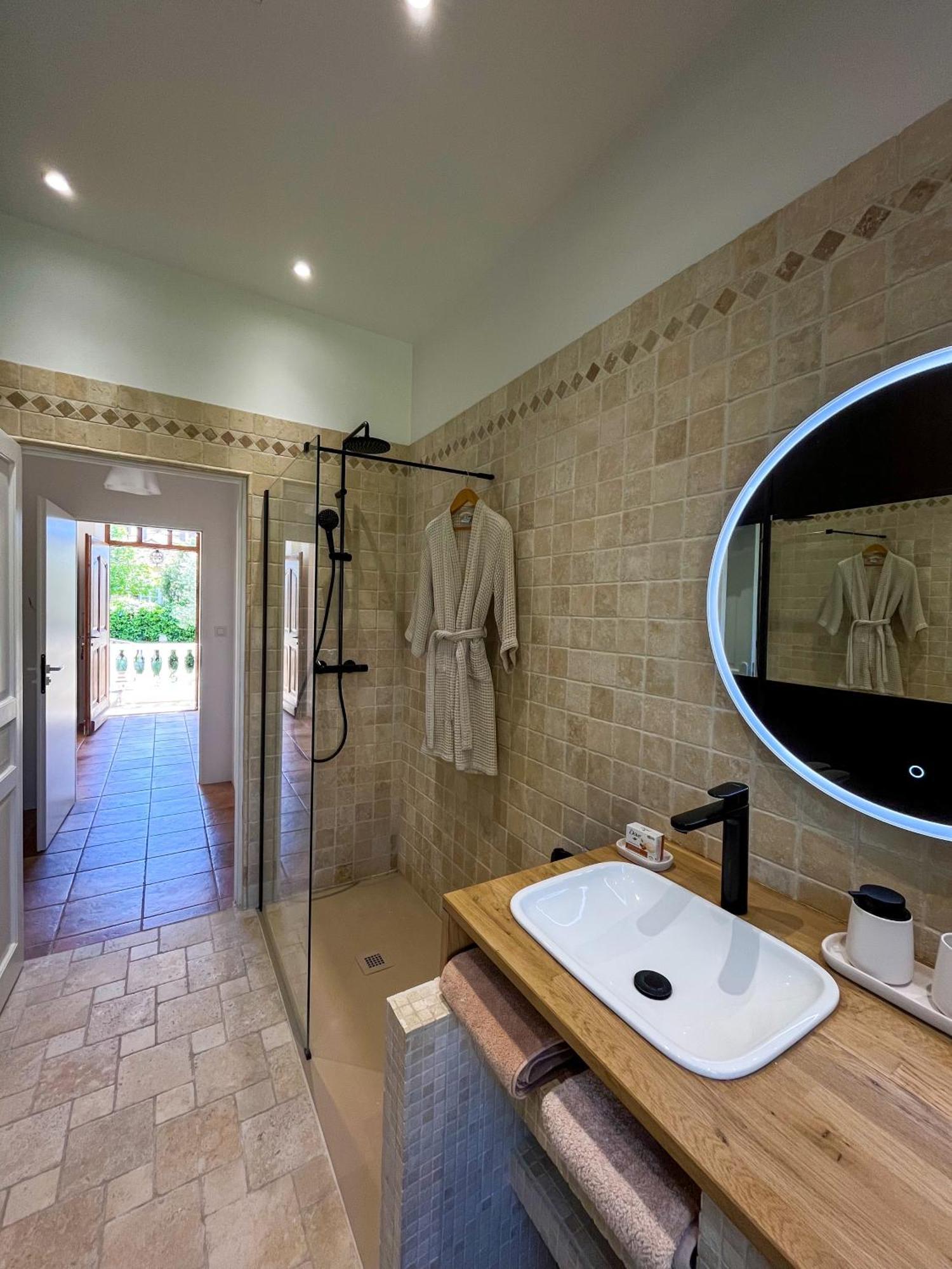 Bed and Breakfast La Thebaide Grasse Exterior foto